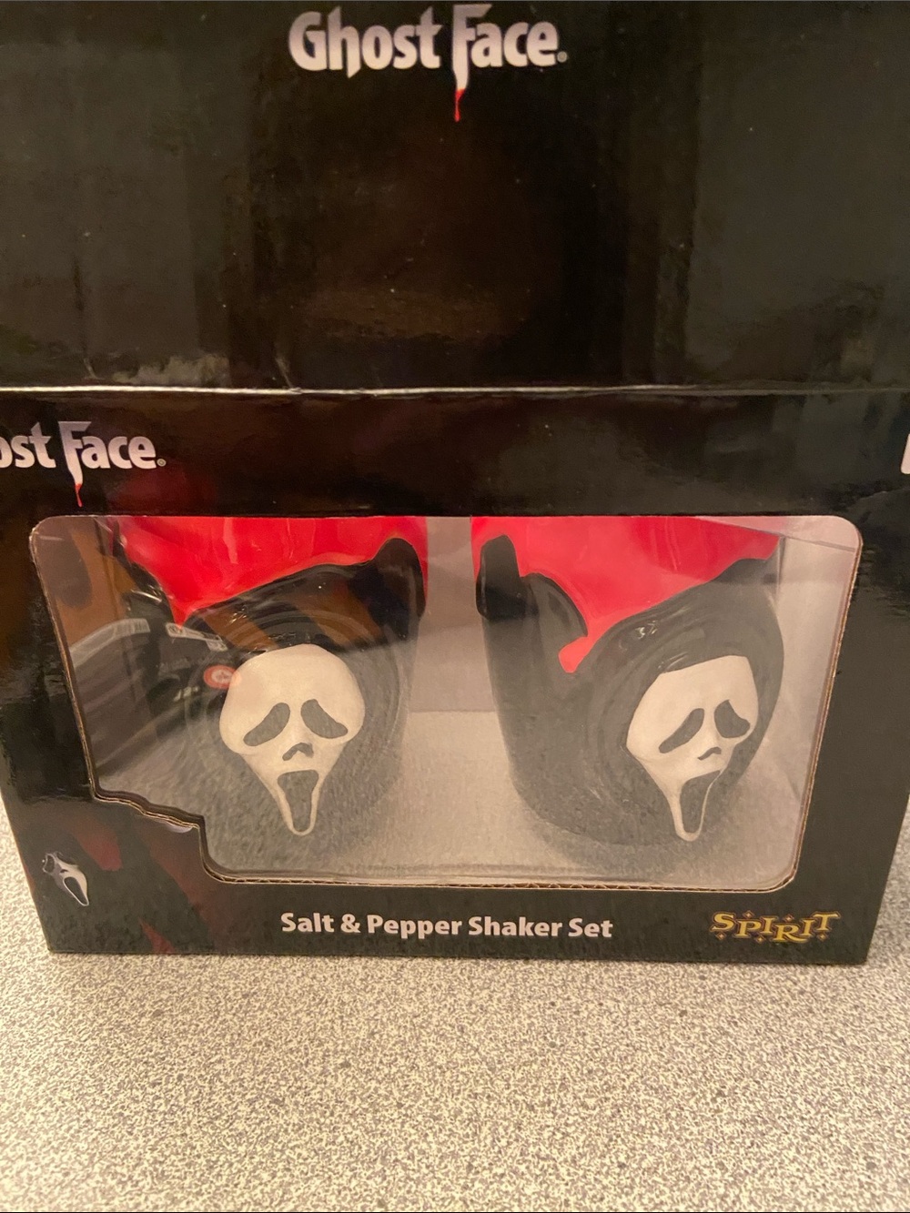 Black ghost face Accessory - Salt & Pepper Shaker Set